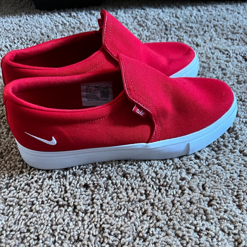 Nike red kicks